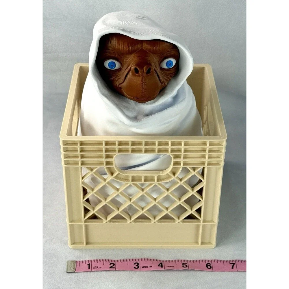 E.T. The Extra-Terrestrial in Milk Crate, BMX, Spielberg, Iconic, Deluxe 2 Piece
